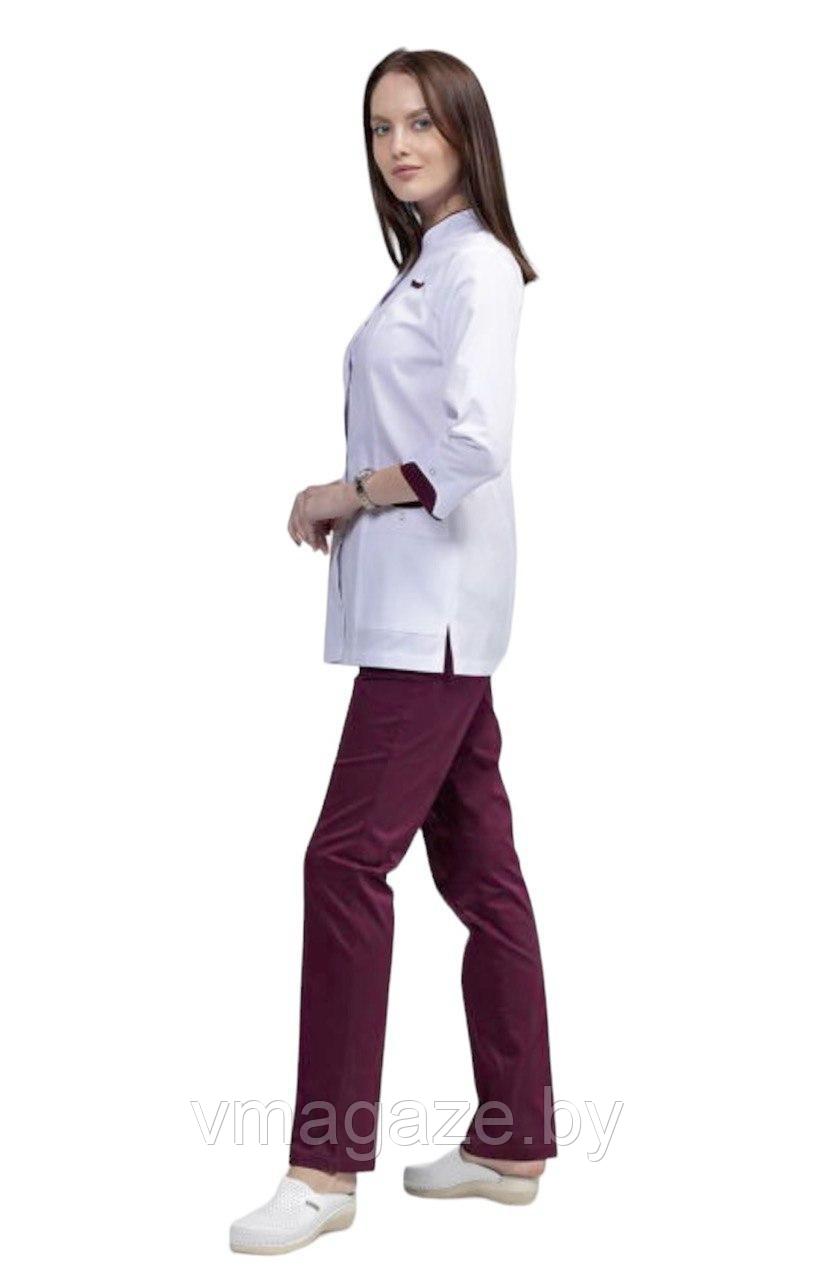 Медицинский жакет, женский (отделка бордовая, цвет белый) - фото 3 - id-p176473915