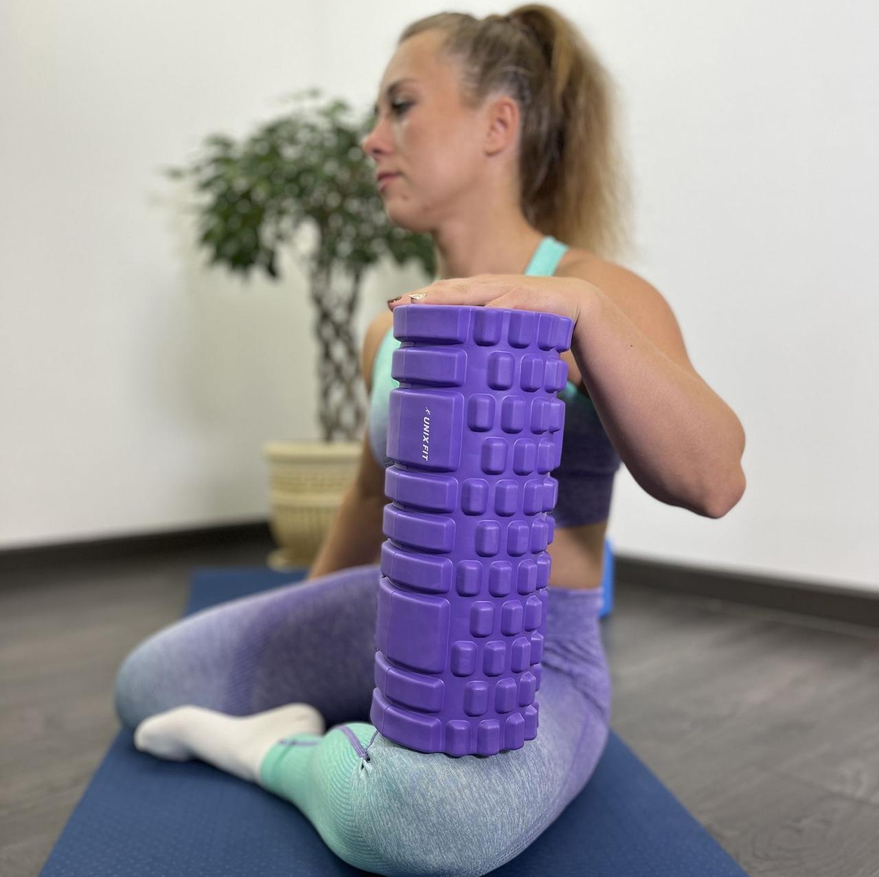 Ролик массажный для йоги и фитнеса UNIX Fit 45 см (фиолетовый) - фото 5 - id-p226615399