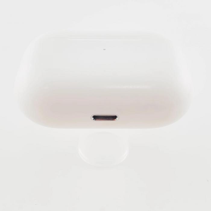 Apple AirPods Pro with Wireless Charging Case (Восстановленный) - фото 6 - id-p227212072