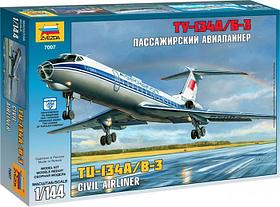 Сборная модель Звезда Пассажирский авиалайнер Ту-134А/Б-3