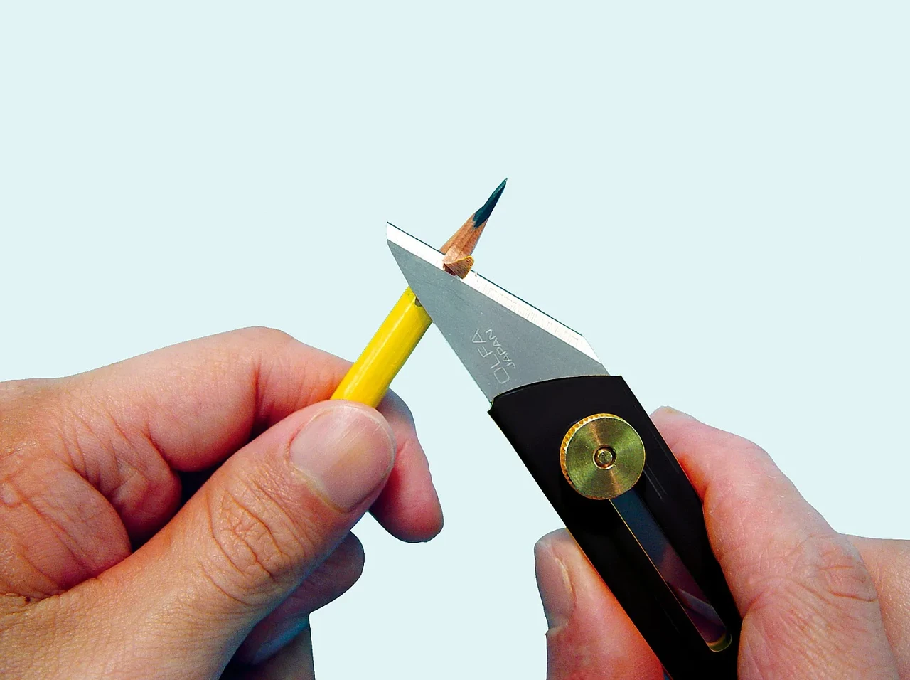 Нож OLFA хозяйственный металлический корпус, с выдвижным 2-х сторонним лезвием, 18мм - фото 1 - id-p205297421