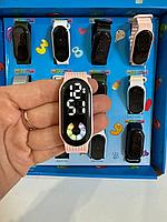 Детские электронные часы на руку цвет в ассортименте