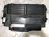 Диффузор (кожух) вентилятора Ford Focus 3