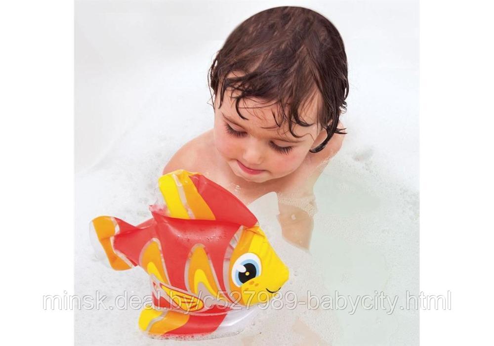 Надувная водная игрушка Intex Рыбка 24x24 см (58590) 2+