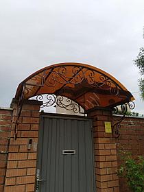Козырёк над калиткой, поликарбонат+ металл