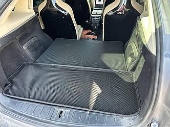 Коврик в багажник EVA Tesla Model X 7 мест (из 2 частей, часть к крышке багажника с бортиком)