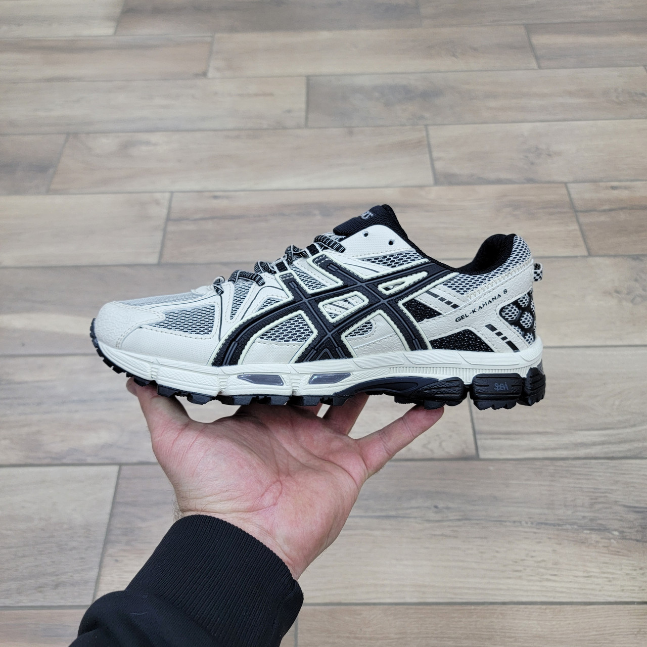 Кроссовки Asics Gel Kahana 8 Beige Black Beige