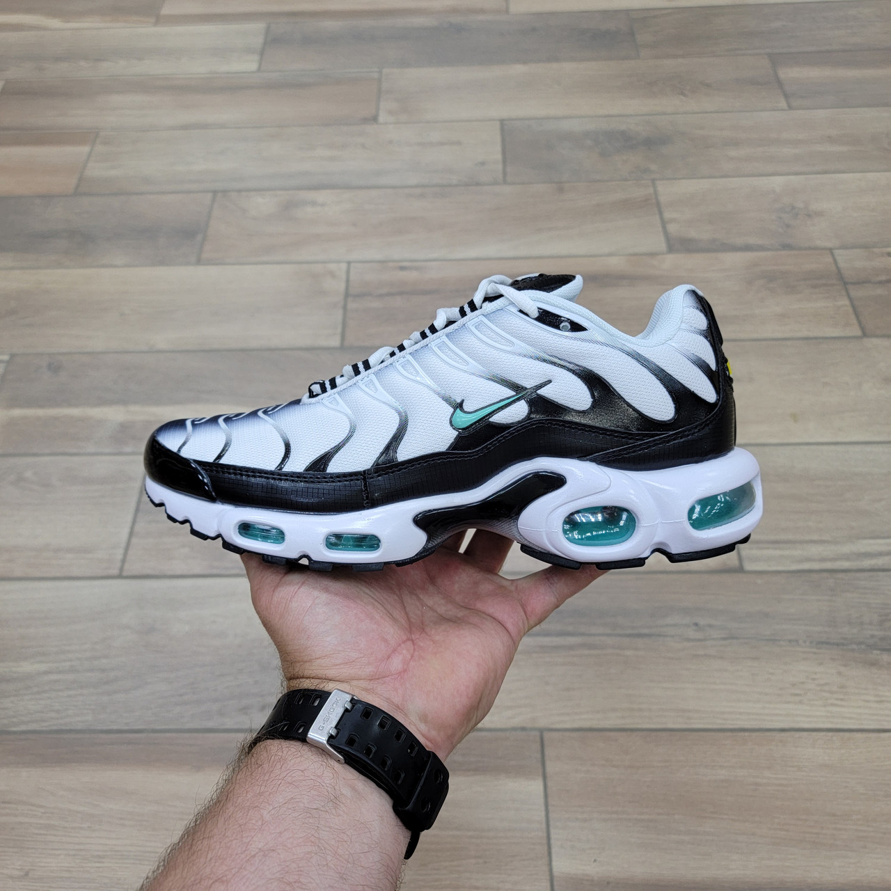 Кроссовки Nike Air Max Plus Tn White Black