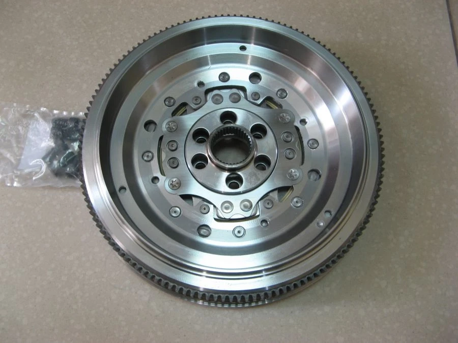 Маховик двухмассовый VW MULTIVAN V 7HM 7HN 7HF 7EF 7EM 7EN 2 0 BITDI DSG 2295000326 SACHS