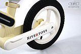 Детский беговел RiverToys HB-002 (бежевый) 12 дюймов, LED подсветка рамы, фото 4