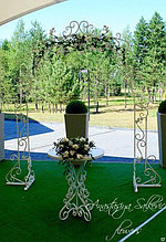 Арка кованая свадебная + стол для регистрации