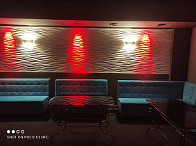 Гипсовые 3D панели "Аравийская волна" в караоке клубе