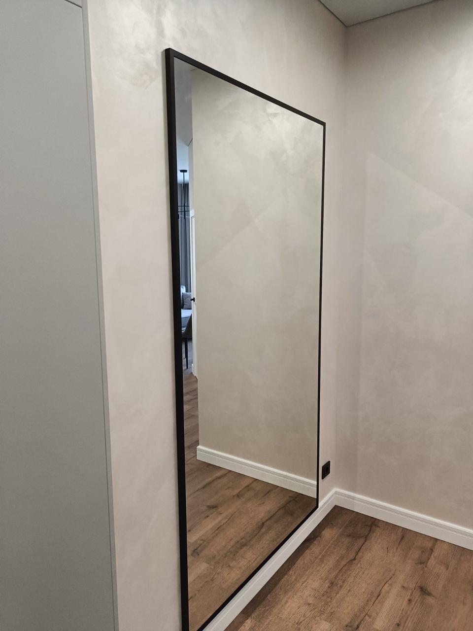 Зеркало в алюминиевой раме 700x1600