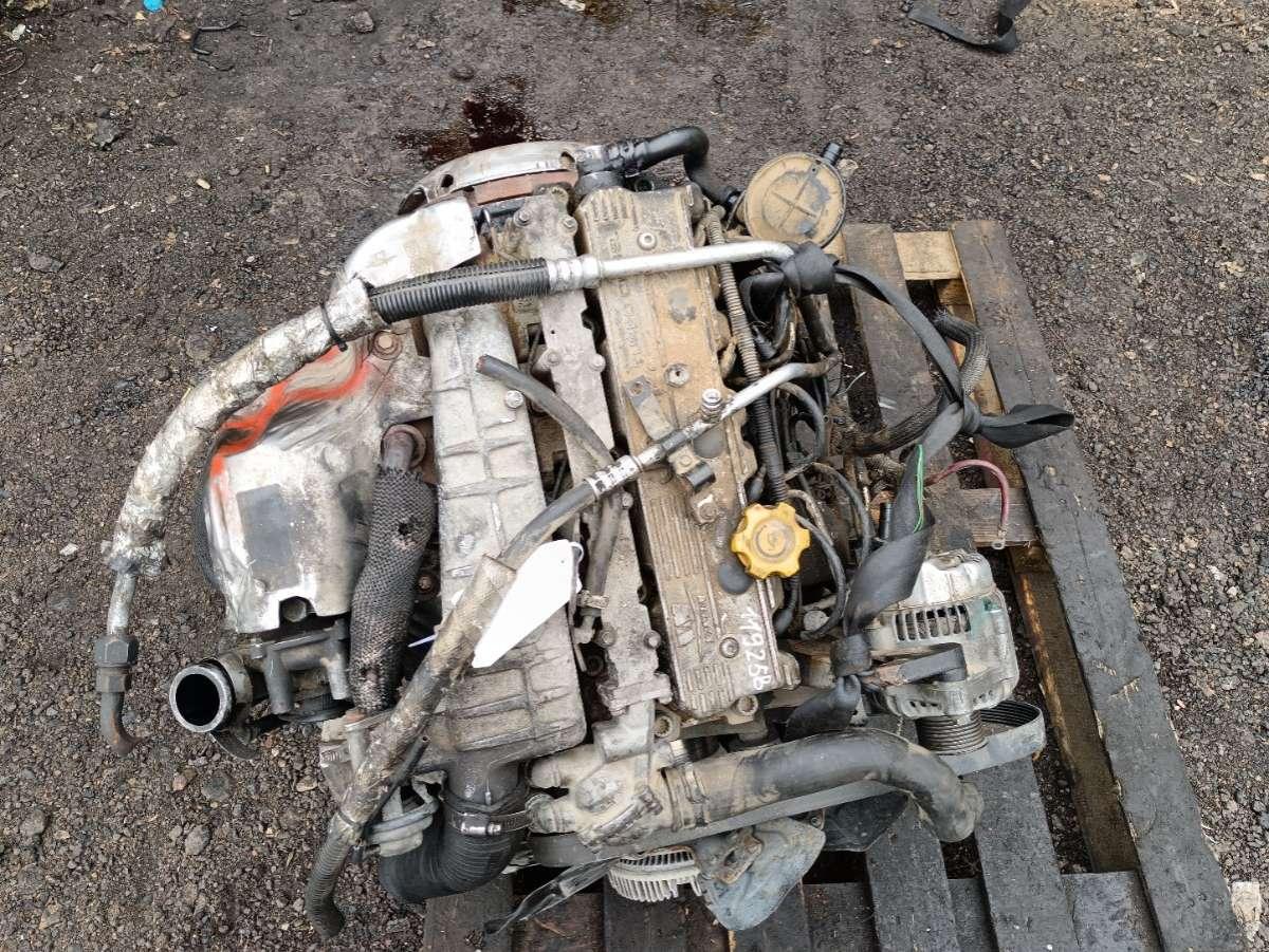 Двигатель Jeep Cherokee XJ - фото 1 - id-p229523552