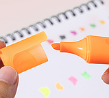 Набор текстовыделителей DELI Accent, 4 цвета, прорезиненный пластик, 4 шт, пластиковый футляр, фото 3