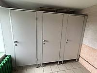Санитарные перегородки ЛДСП для школ, общежитий, детских садов