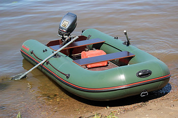 Лодка Мнев и К CatFish 340