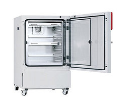 Климатическая камера BINDER KBW 240 (тепло-холод-освещение, 0...+70 °С, 247 л)