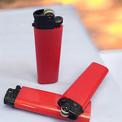 Зажигалка кремниевая газовая Classic, Красный