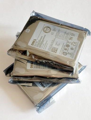 033DP0 Жёсткий диск Dell 600GB 6G 15K 2.5 HP SAS