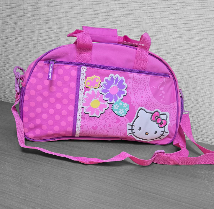 Сумка дорожная спортивная Hello Kitty Хеллоу Китти. Размер: 45х29см