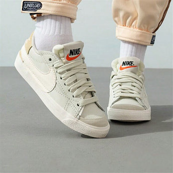 Кроссовки женские NIKE BLAZER LOW 77 JUMBO W многоцветный DQ1470-004