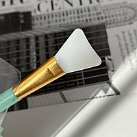 Силиконовая кисть для лица (многоразовая)