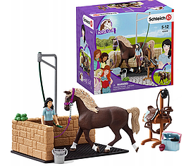 Игровой набор Schleich Мойка для лошадей с Эмили и Луной 42438