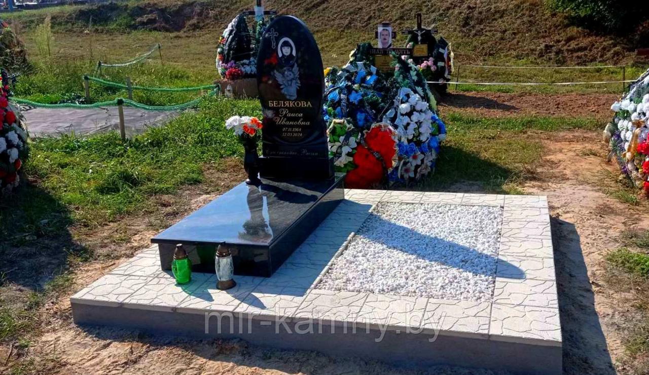 ОДИНОЧНЫЙ ПАМЯТНИК ИЗ ГРАНИТА В ГРОДНО