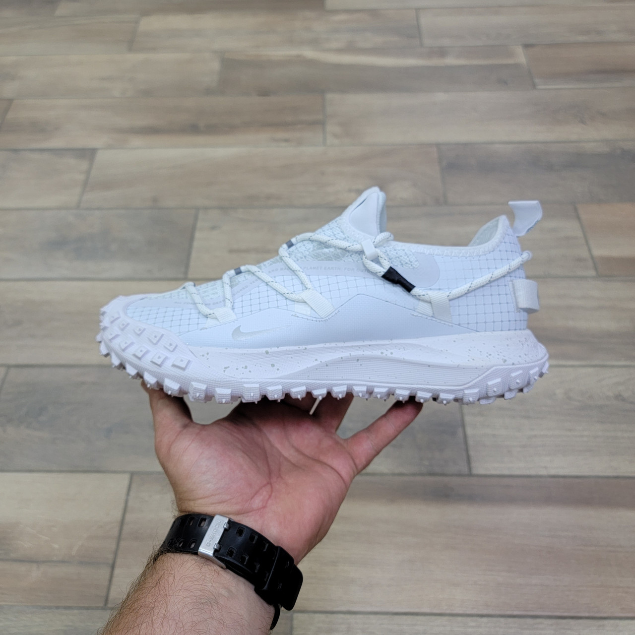 Кроссовки Wmns Nike ACG Mountain Fly Low White