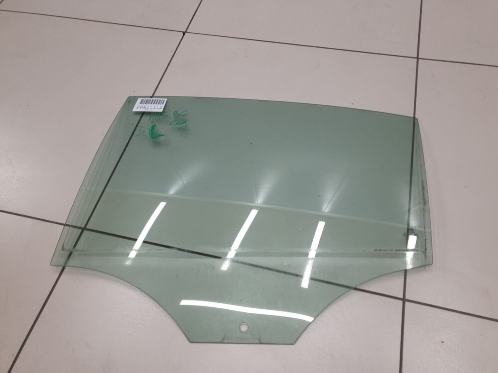 Стело задней левой двери 3C5845025 VW Passat B6 2005-2010