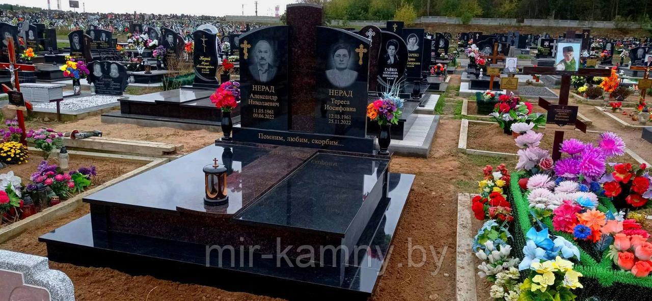 ДВОЙНОЙ ГРАНИТНЫЙ ПАМЯТНИК В ГРОДНО