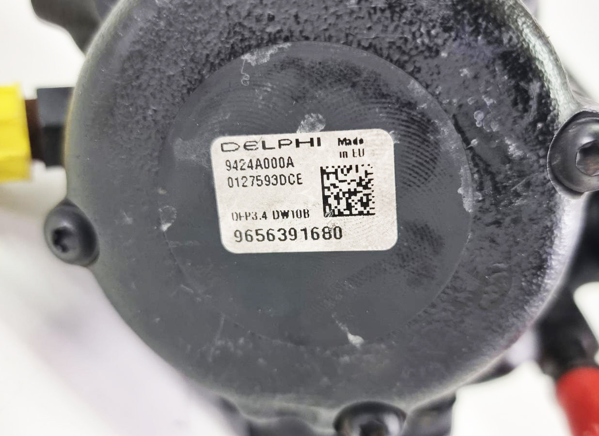 Топливный насос высокого давления Delphi 9424A000A Citroen 2.0