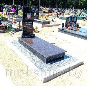 ОДИНОЧНЫЙ ПАМЯТНИК В ЛИДЕ
