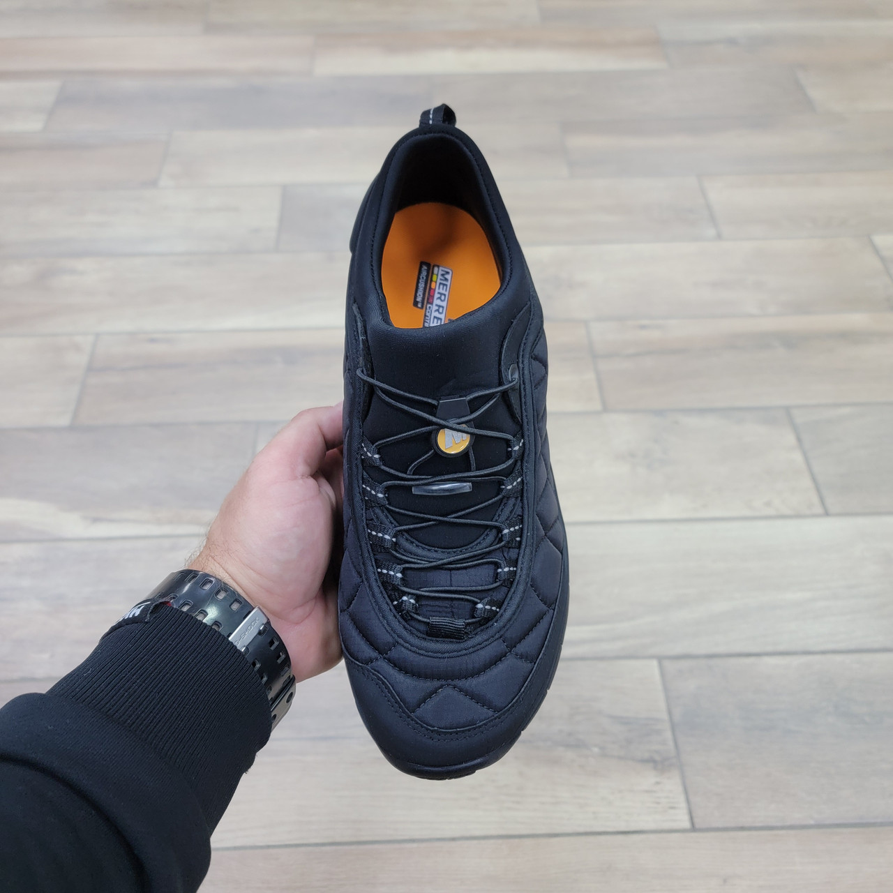 Moc 2 black deals