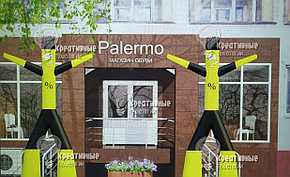 Украшение Аэромэн-Дансермэн: эффектное оформление витрин для Чёрной пятницы!