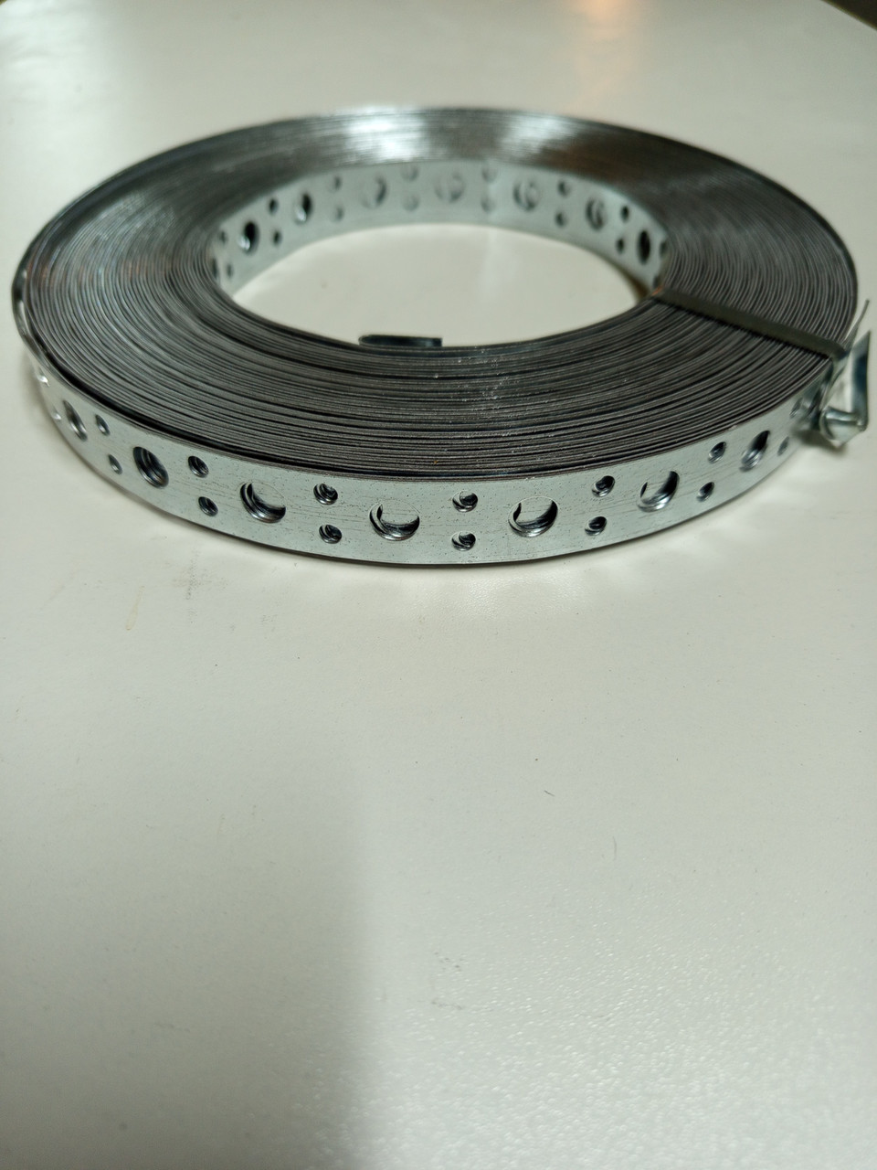 Перфорированная лента 20x0.5 мм, 25м. Россия
