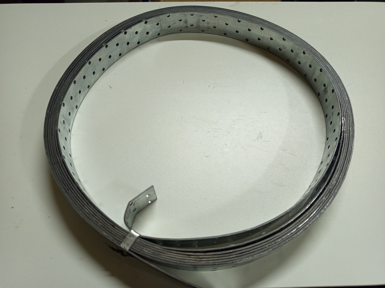 Перфорированная лента LM 40x2,0 мм, 10м. Россия