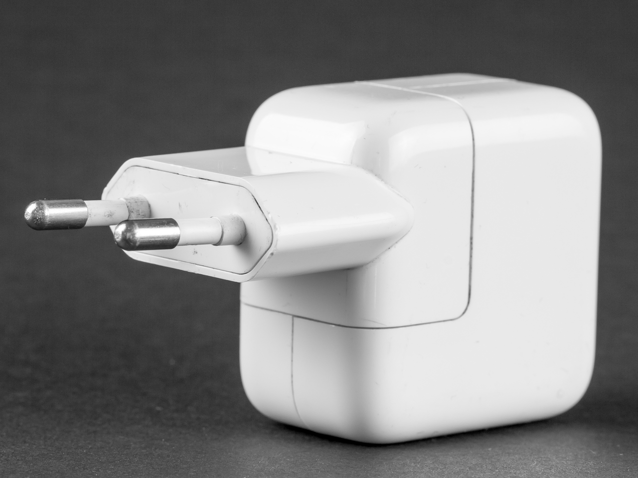 Адаптер (блок) питания, зарядное устройство Apple 5V, 1A, USB-A A1205 A1402 MD813ZM/A для iPad, iPhone и др.