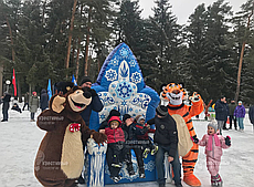 Новогодние фотозоны и игры