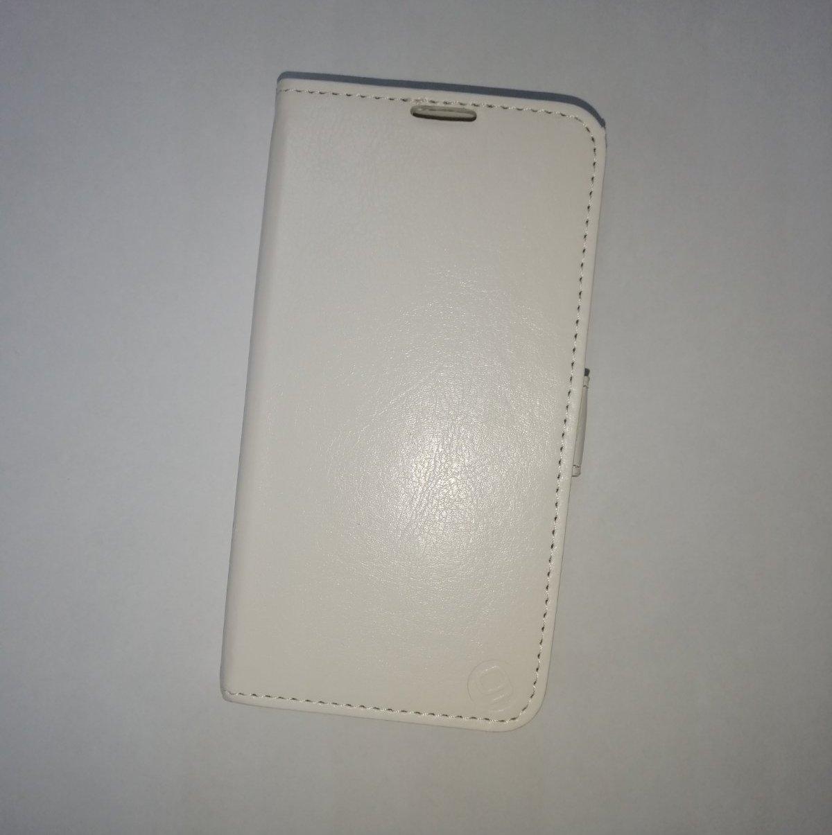 Чехол для Samsung Galaxy S5 G900 Booktype Gear4 (белый)