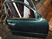 Стекло передней правой двери к Мерседес Е класс, кузов W210, 1998 год