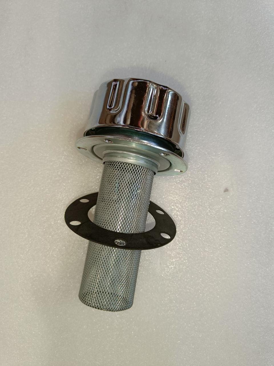 Горловина заправочная с сеткой FT8F10BS1010 (ТМ478G100P3) на погрузчик Амкодор