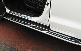 Пороги, подножки, ступени Geely Atlas PRO 2021-нв OE Style (с надписью Geely)