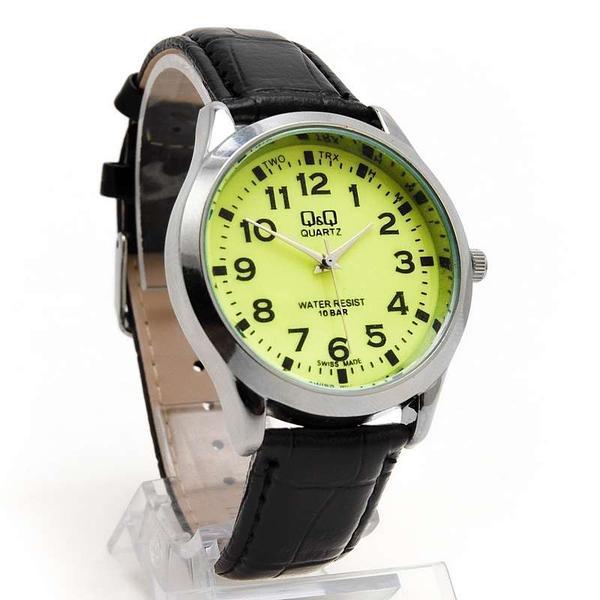 Наручные мужские часы Q&Q с большими цифрами