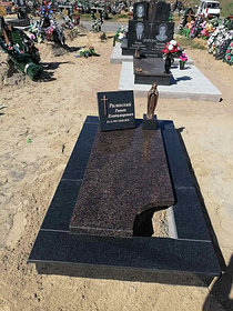 КОМПЛЕКС ИЗ ГРАНИТА В ЩУЧИНЕ