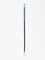 Шланг для смазки с защитной пружиной 450 мм  х 1/8" BSPT, 240 бар