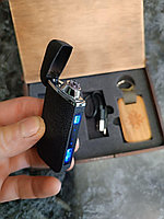 Электронная зажигалка-фонарик