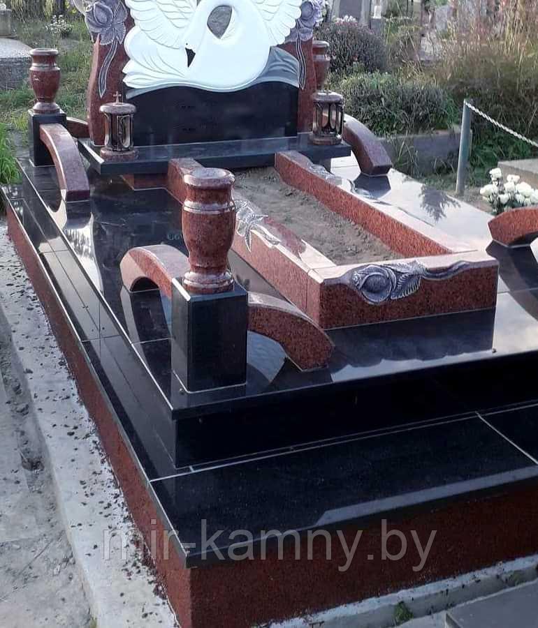 ФИГУРНАЯ ОГРАДА ИЗ ГРАНИТА
