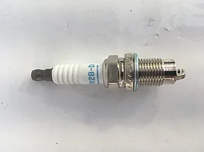 Свеча зажигания Nissan P1F1A15JU / P1F2A25U (8780769)